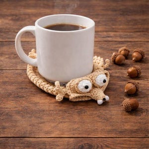 Funny Squirrel Coaster Crochet Pattern , Animal Coaster Pattern , Beginner Amigurumi Mug Rug (PDF Download)