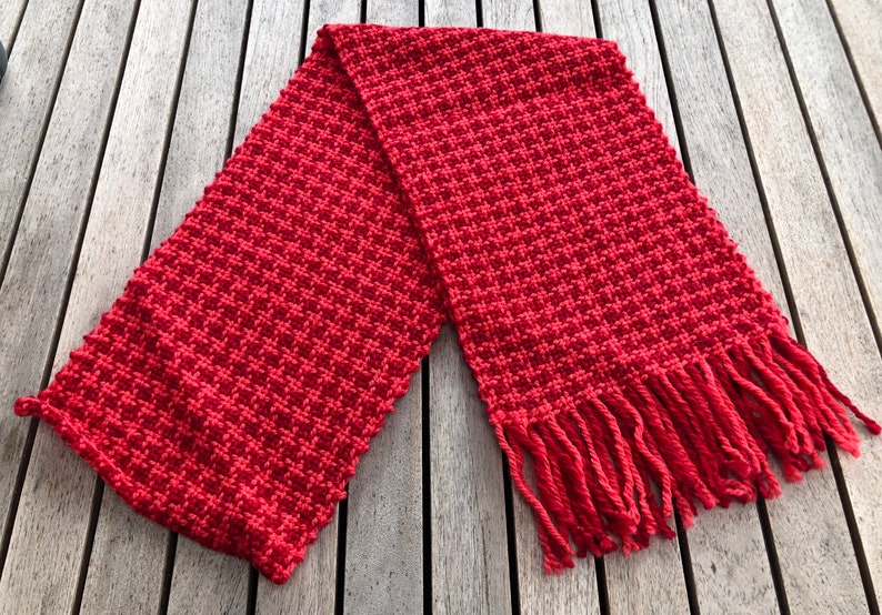 Handwoven wool scarf in red and pink houndstooth check image 2