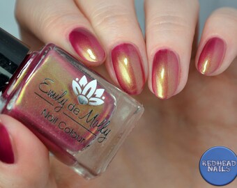 Nail polish - "Looks Can kill" Red with green to pink shimmer