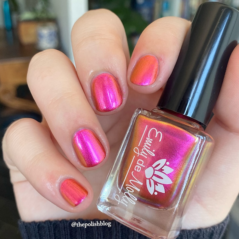 Multichrome nail polish When The Sun Leaves A nail polish that shifts through shades of pinks and oranges. image 3