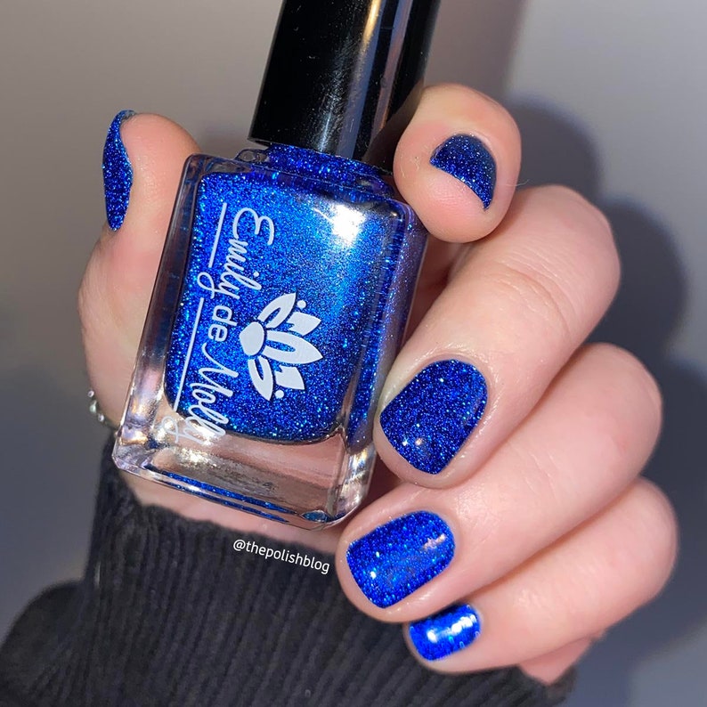 Reflective glitter nail polish - See Through You - A deep blue nail polish with reflective glitters. imagem 3