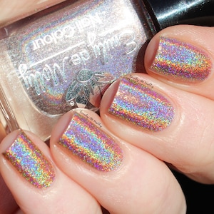 Holographic nail polish - Coming Around Again - A light brown holo nail polish