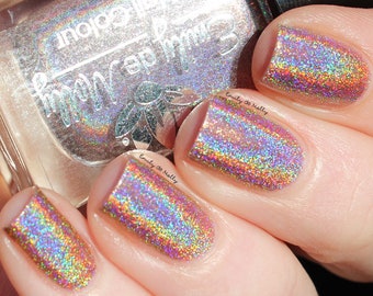 Holographic nail polish - Coming Around Again - A light brown holo nail polish