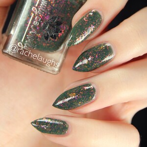 Nail polish The Dragon King A dark khaki nail polish filled with pink / orange / green iridescent flakes. image 8