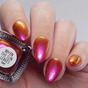 Multichrome nail polish When The Sun Leaves A nail polish that shifts through shades of pinks and oranges. image 4