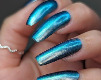 Nail Polish - Further Away - Silver to blue multichrome nail lacquer