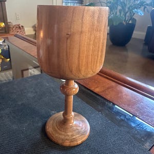 Hand-Turned Wooden Goblet – 6” Vintage Decorative Cup