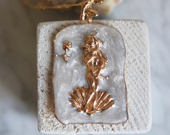 The birth of venus necklace, gift for her, birthday gift, woman necklace, art history, christmas gift, aphrodite necklace, free shipping