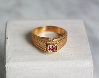 Vintage gold plated ring, ruby colored zircon ring, gift for her, free shipping, christmas gift