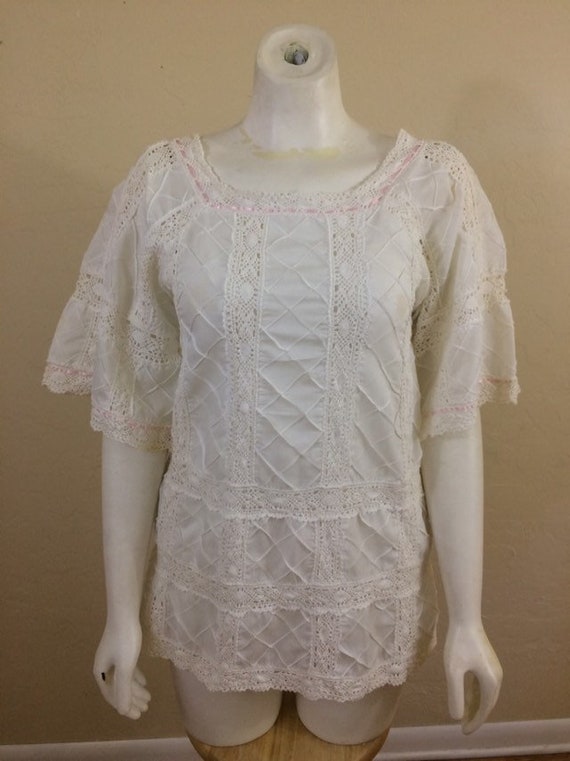 1970s vintage white crochet dress, all cotton blouson shirtdress, midi length