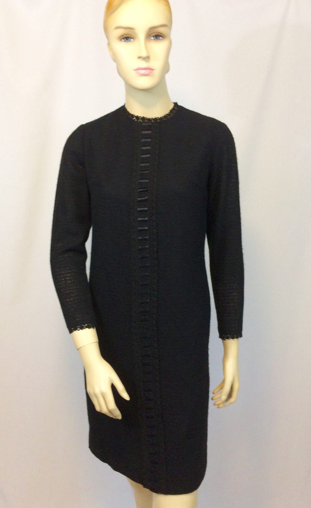 Vintage 1960's Black Woven Knit Dress // Chic Vintage - Etsy