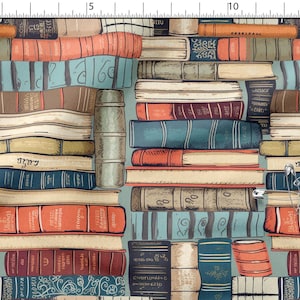 Può includere: Un design di tessuto con una disposizione a pila di libri vintage in vari colori, tra cui arancione, blu e marrone. I libri hanno dorsi dettagliati e trame invecchiate, con alcune spille da balia visibili. Lo sfondo è azzurro.