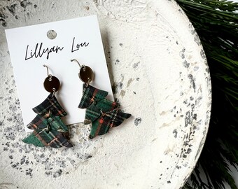 Green plaid earrings // leather tree earrings // plaid holiday earrings // lightweight earrings // statement earrings // plaid pattern