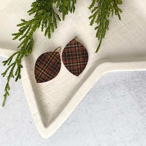 Red plaid earrings // leather drop earrings // plaid holiday earrings // lightweight earrings // statement earrings // red plaid pattern