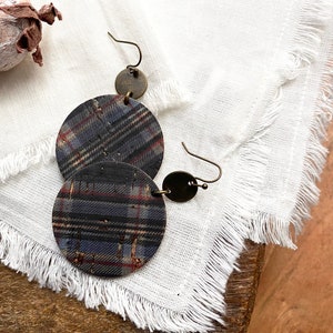 Blue plaid earrings // leather circle earrings // plaid holiday earrings // lightweight earrings // statement earrings // plaid pattern