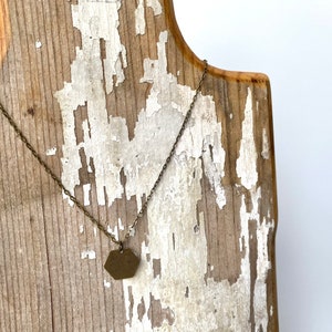 Minimalist bronze necklace // geometric necklace // hexagon necklace // short layering necklace // geometric bronze necklace // short chain