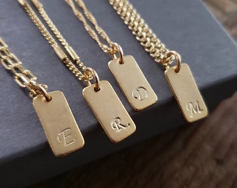 Minimalist Initial unique chain necklace, 18k gold filled chain, layering initial necklace, letter stamped rectangle bar