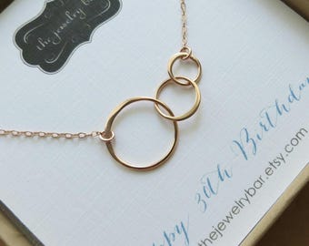 30th birthday gift ideas for women three circle necklace 3 rings for 3 wonderful decades necklace milestone special birthday gift for sister