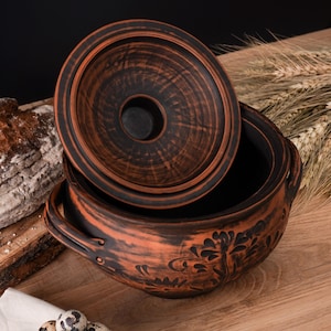 Large Handmade Clay Pot with Lid | Rustic Ceramic Cookware | Soup Pot | Swadeshi Blessings | Ayurveda Range | Organic clay dishes