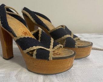 1970s vintage rare vintage wooden platforms high heels with navy and tan cloth and ankle ties missing one tie but easy to replace Womens 7