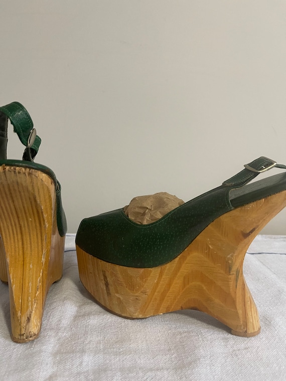 1970s Vintage rare green leather slingback platfo… - image 4