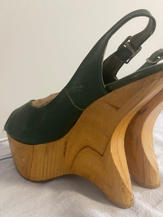 1970s Vintage rare green leather slingback platfo… - image 7