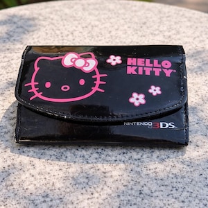 Estuche Hello Kitty para Nintendo 3DS, estilo vintage, negro charol, soporte de viaje Sanrio / Accesorios para gamers / Almacenamiento Hello Kitty Y2K