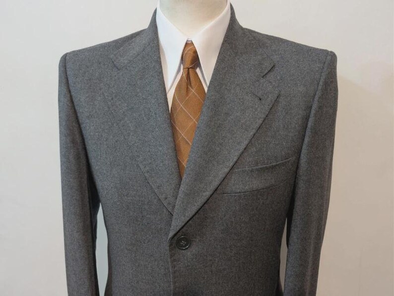 Grey flannel suit image 6