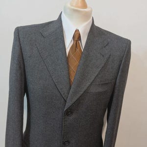 Grey flannel suit image 3