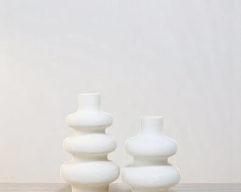 Minimalistisk nordisk keramisk munkvas | Modern heminredning