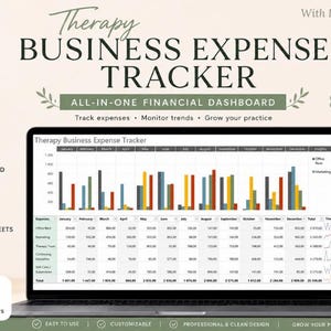 Puede incluir: Una computadora portátil muestra un "Therapy Business Expense Tracker" con un panel financiero. La pantalla muestra gráficos de barras y tablas de datos. El texto incluye "Track expenses, Monitor trends, Grow your practice." Para terapeutas.
