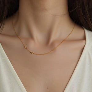 Personalisierte Choker-Halskette mit Anfangsbuchstaben für Frauen – Personalisierter Namensschmuck aus Edelstahl mit dem Alphabet A-Z, Geschenkidee zum Muttertag