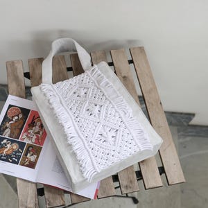 Handmade Macrame Tote Bag: Boho Cotton Shoulder Bag