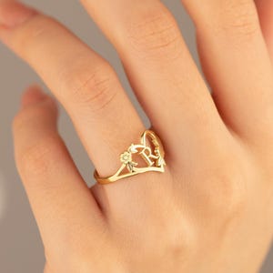 Anillos personalizados de oro con iniciales, corazón y flores, anillo con inicial de oro de 14 quilates, anillo con inicial cursiva en forma de corazón, anillo con inicial para el meñique de oro.