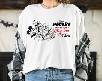 Disney Mickey and Friends Stay True Png,Disney Minnie Mouse Png, Mickey Mouse Png, Disney Mickey Minnie Pluto Goofy Png, Family Vacation PNG