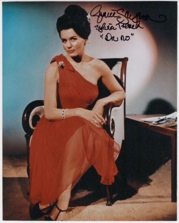 ユーニス・ゲイソン直筆サイン入り超 特大写真…Eunice Gayson ユーニス・ゲイソン直筆サイン入り超 特大写真…Eunice Gayson