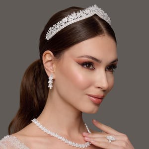 Swarovski Zircon Bridal Crown, Thin Tiara, Wedding Tiara, Quinceanera Tiara, Crystal Tiara, Bridal Headpiece, Swarovski Tiara