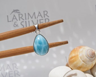 Eye catching water drop pendant, I wish I was inside a Sea Drop - turtleback Larimar pendant silver water element delivery worldwide gift