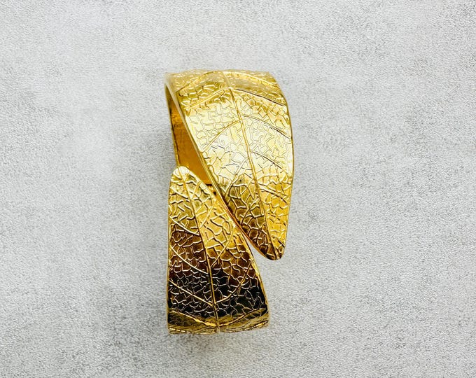 Gold Leaf Hinged Bracelet | Sculptural Botanical Cuff | Pre-Loved Statement Bangle | Elegant Nature Jewellery | c.2000s