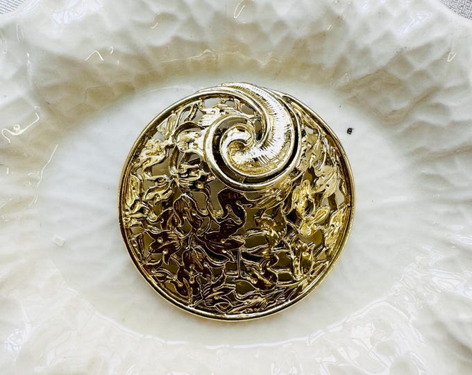 Vintage Sarah Coventry Canada Brooch, Signed 1970s Textured Gold Swirl Pin, Sculptural Statement Jewellery, Pre-Loved Classic