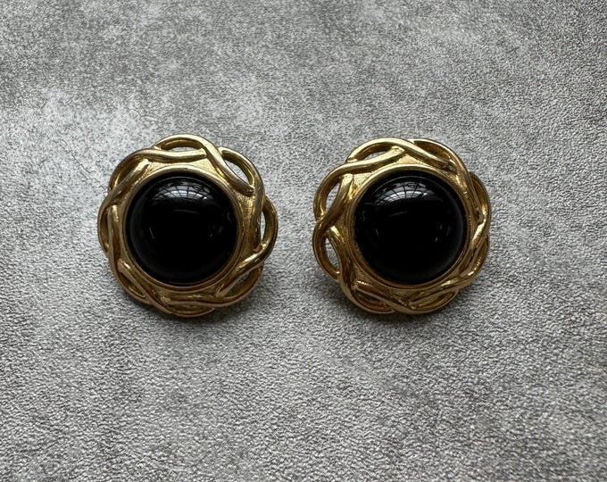 Vintage Trifari Clip On Earrings | Black Cabochon & Gold-Plated Woven Design | Signed 1980s Statement Earrings | Gift for Her