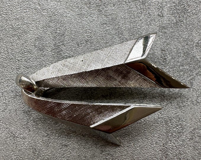 Vintage 1970s Sphinx silver tone modernist brooch, signed