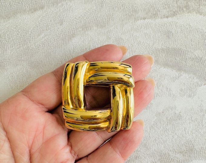 1980s Sculptural Gold-Tone Brooch | Modernist Square Pin | Vintage Power Dressing Statement | Chunky Geometric Jewellery |