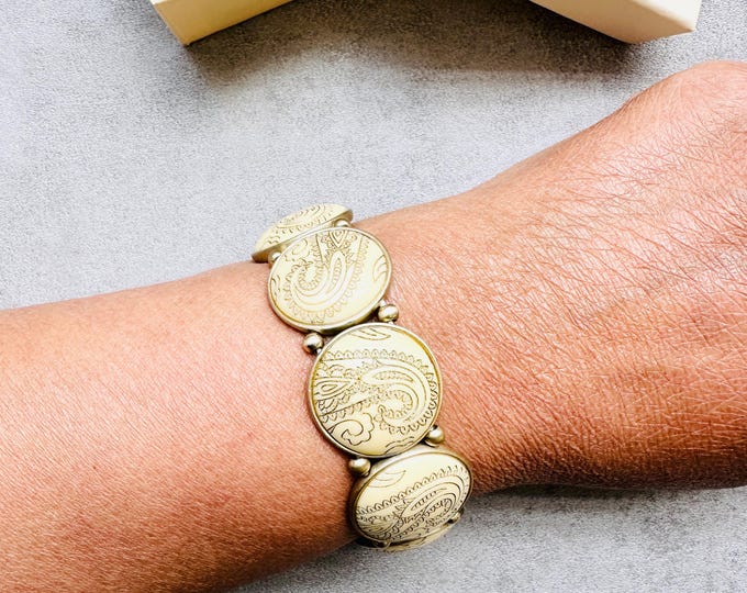 Vintage Monet paisley dome bracelet, vintage resin etched gold tone, boho luxe bangle, original box, gift for her, 1990s jewellery