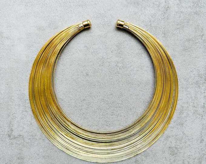Gold-Tone Torque Collar Necklace | Sculptural Wire Statement Piece | Pre-Loved Bold Neckwear | Runway Inspired | c.2000s