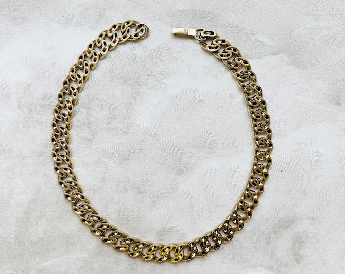 Vintage gold-tone choker necklace, chunky chain, sculptural link, 1990s statement collar, gift for her – 15 inch length