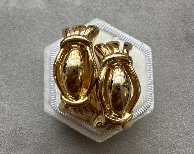 Vintage 1980s Chunky Gold Tone Clip On Earrings, Sculptural Statement Jewellery, Bold Retro Style, 3.5cm, Gift for Her