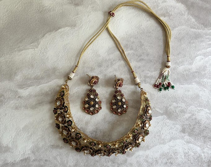 Floral Asian Bridal Necklace & Earring Set | Gold-Tone Kundan Choker with Pearls | Pre-Loved Indian Wedding Jewellery | c. 2010s