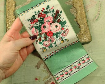 Antique 18th Century Very Rare Antique Silk Brocade Lampas - 