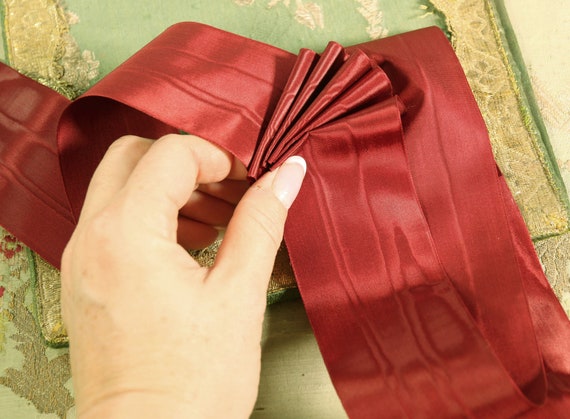 3/" WIDE GERMAN MOIRE RIBBON WHITE RAYON